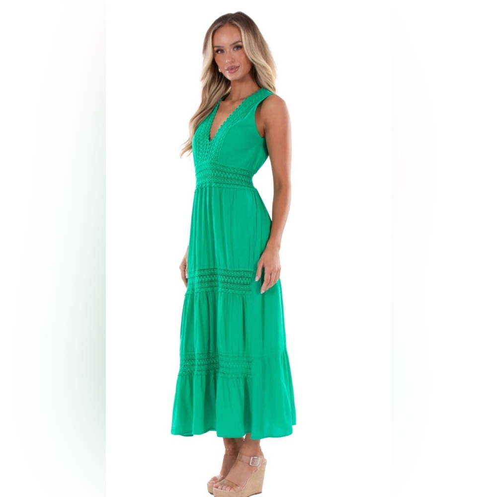 Elegant Green Maxi Dress